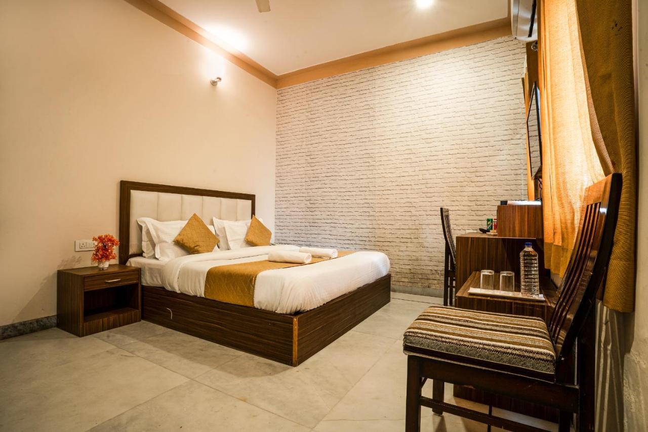 Hotel Tripli Udaipur Extérieur photo