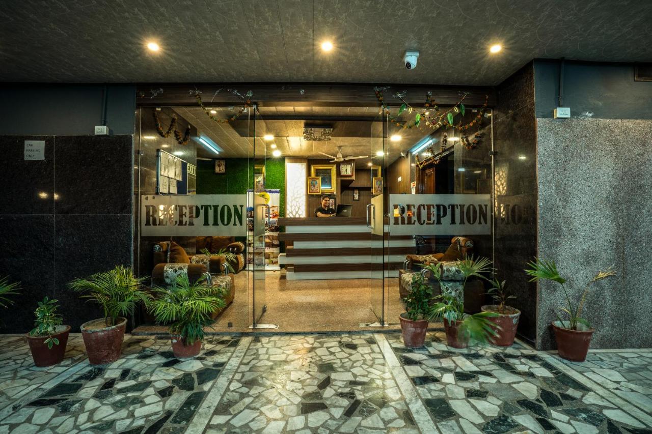 Hotel Tripli Udaipur Extérieur photo
