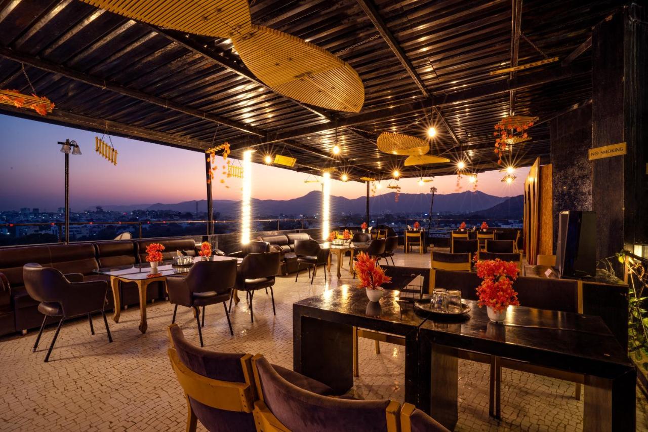 Hotel Tripli Udaipur Extérieur photo